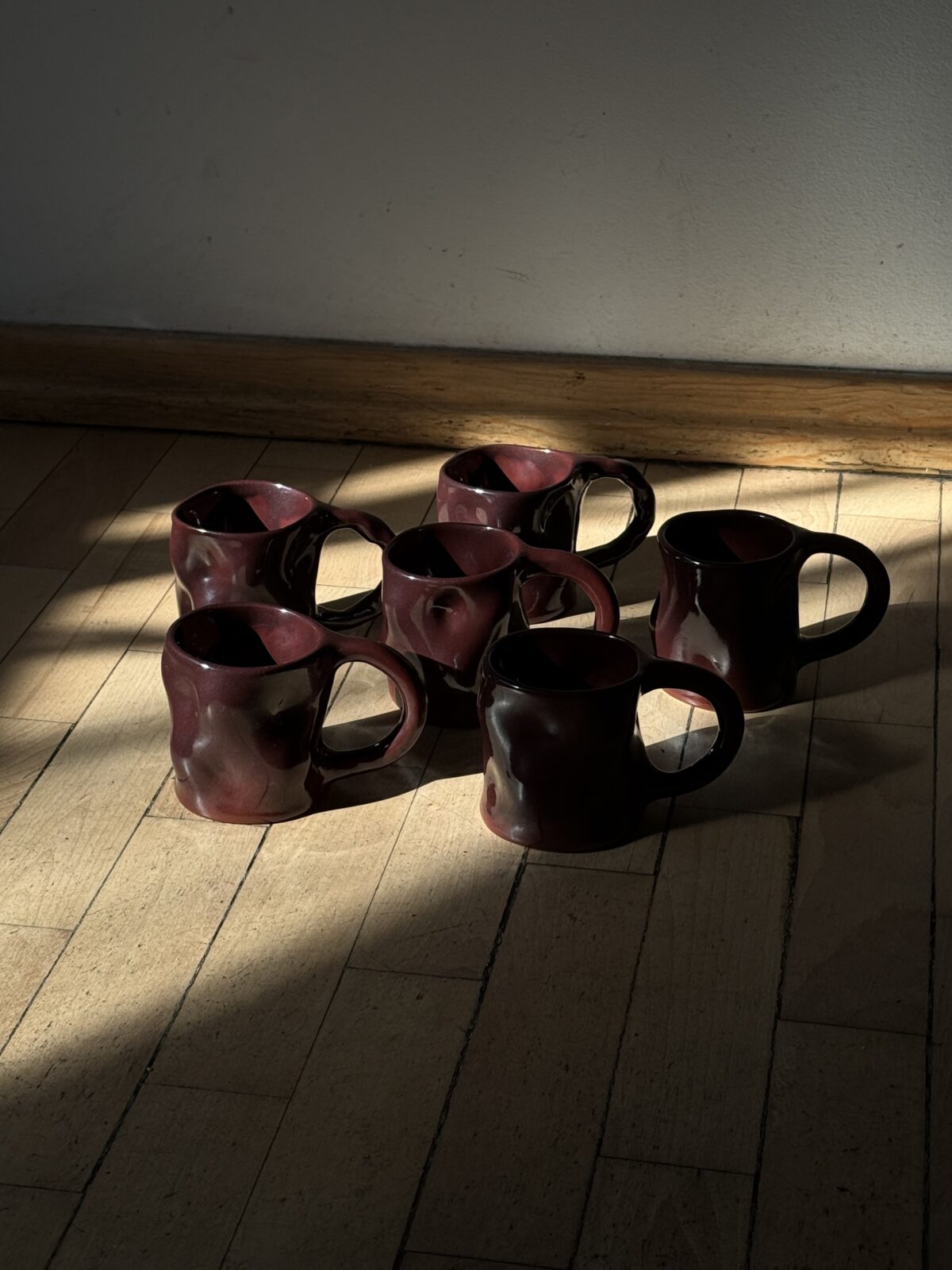 IMG_0781 Wavy mug - burgundy