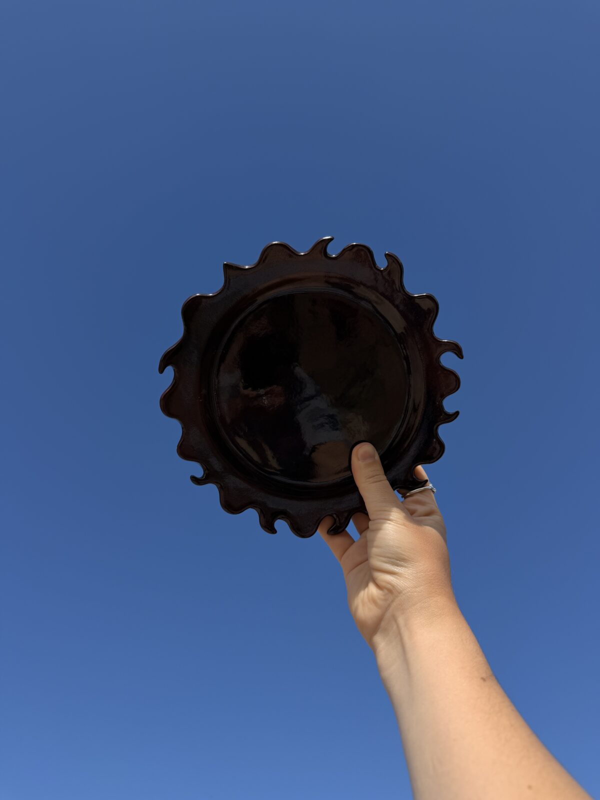 Old sun plate - burgundy